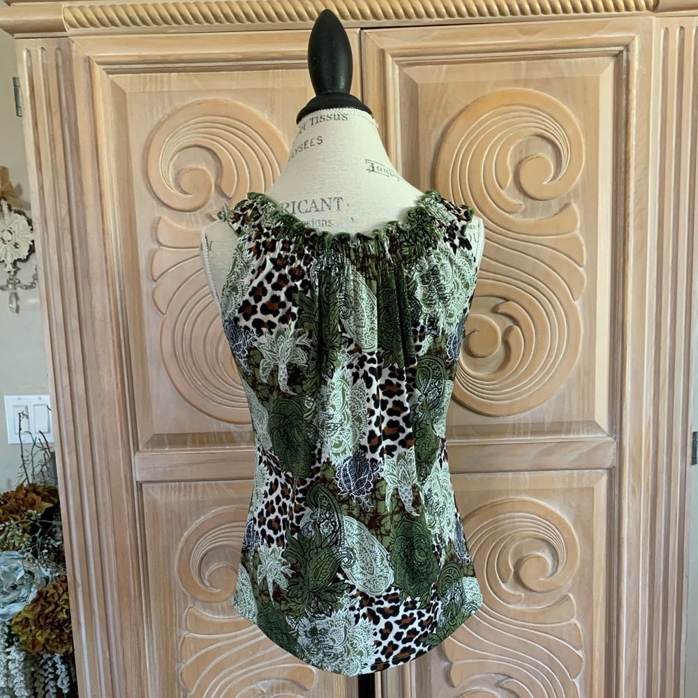Carol Rose Sleeveless Top. Size Large - Picture 3 of 7